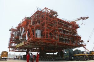 3rd South Pars platform loaded to be installed on offshore spot